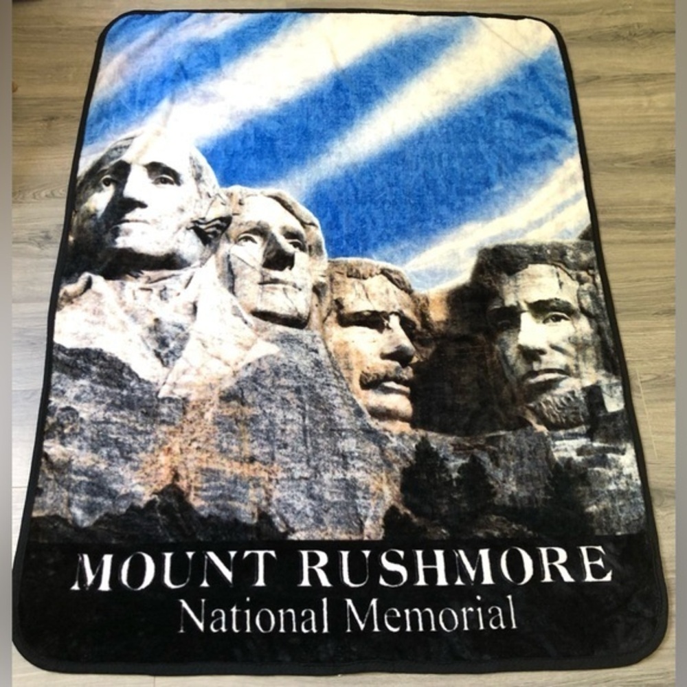 Earth Ragz Mount Rushmore Blanket